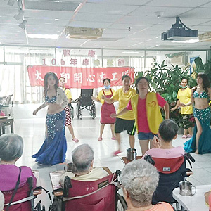 106.10.大腳印志工_熱歌愛舞